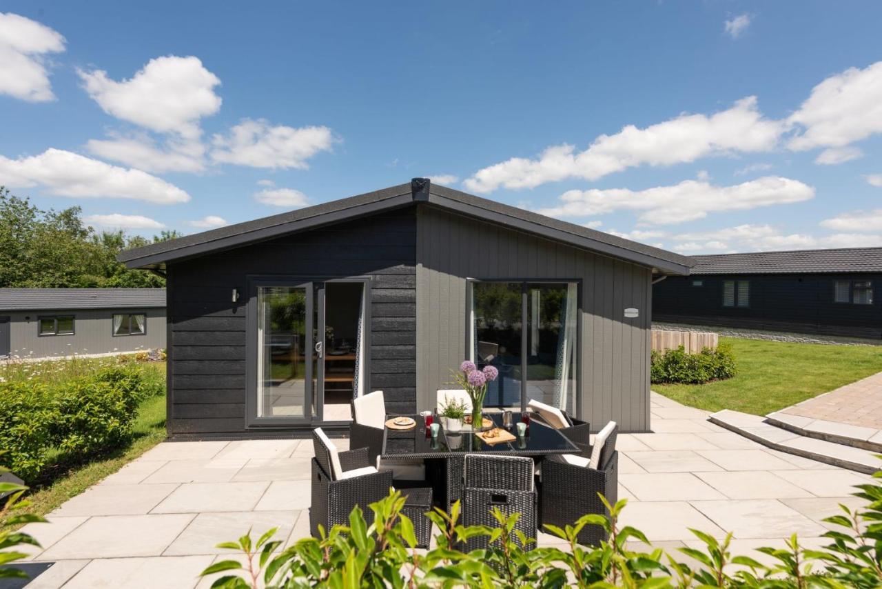 Buttercup Lodge, 33 Roadford Lake Lodges Lifton Екстер'єр фото